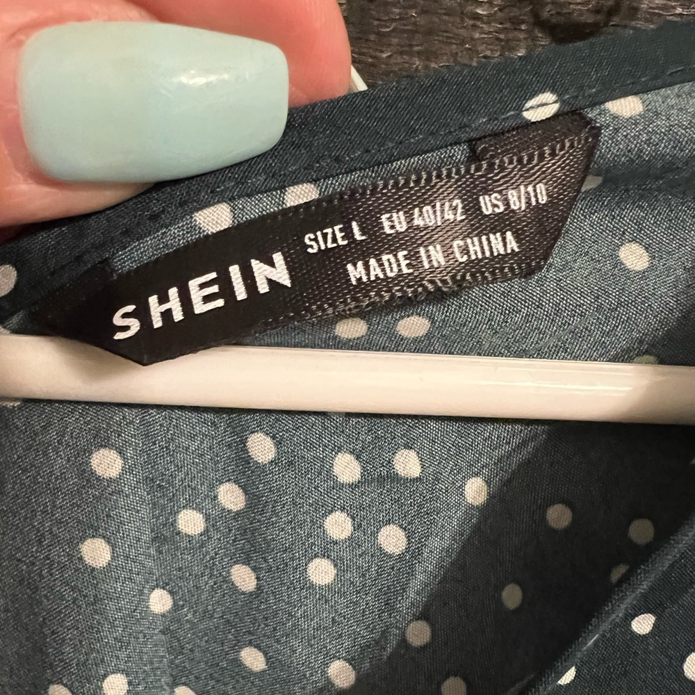 SHEIN Ruffled Crop Top - Picture 2 of 6